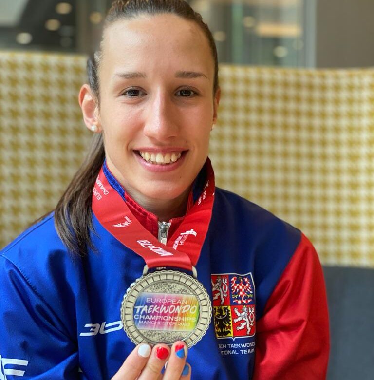 Petra Štolbová vybojovala stříbrnou medaili na Mistrovství Evropy v taekwondo